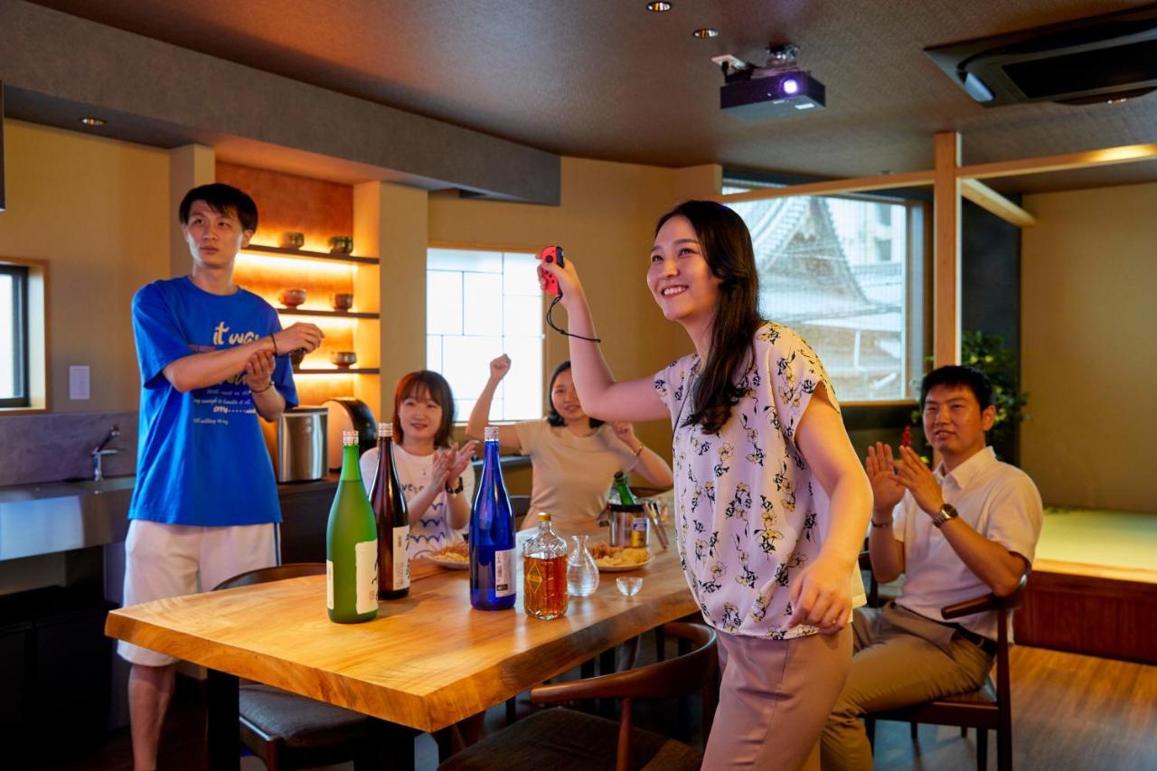 古今 天下茶屋 With A Private Parking Lot And A Half Open-Air Bath And Direct To Kix Villa Osaka Buitenkant foto