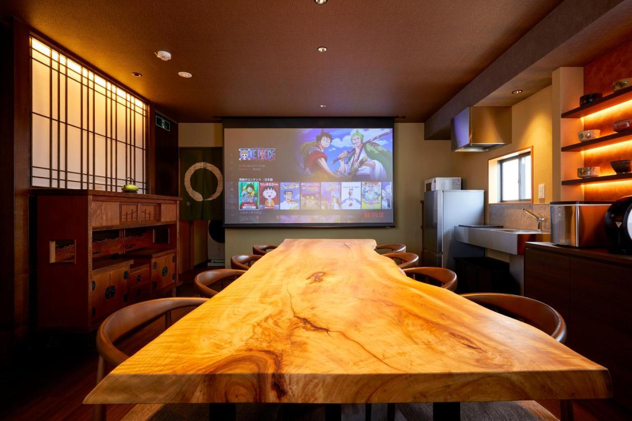 古今 天下茶屋 With A Private Parking Lot And A Half Open-Air Bath And Direct To Kix Villa Osaka Buitenkant foto