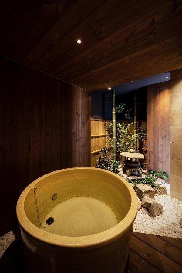 古今 天下茶屋 With A Private Parking Lot And A Half Open-Air Bath And Direct To Kix Villa Osaka Buitenkant foto